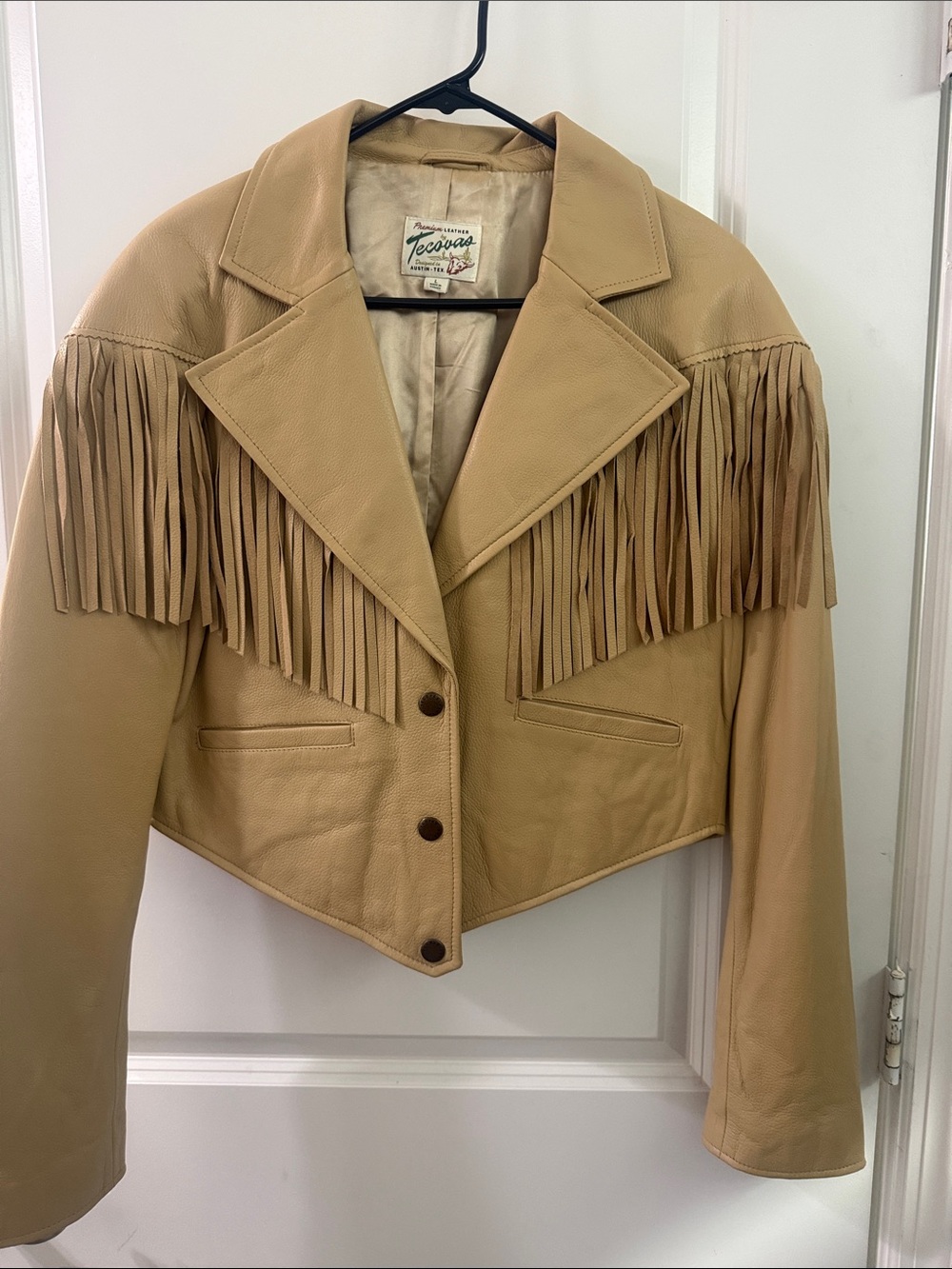 Tecova’s Women's Tan Fringe Leather Jacket size large